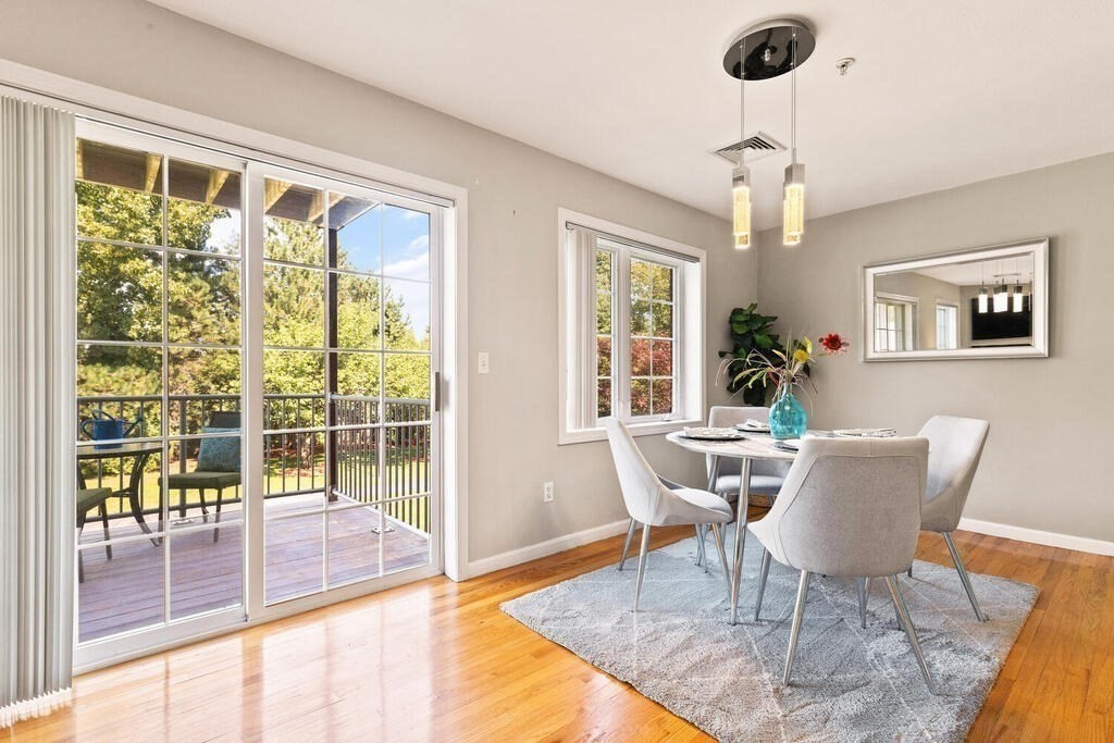 7 Conant Road, Unit 9 Winchester, MA 01890 - Photo 8 of 32