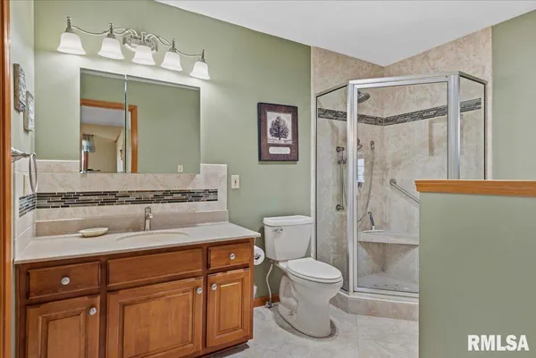 $400,000 | 2705 Hastings Road, Chatham, IL 62629