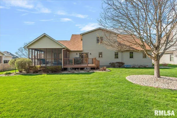 $400,000 | 2705 Hastings Road, Chatham, IL 62629