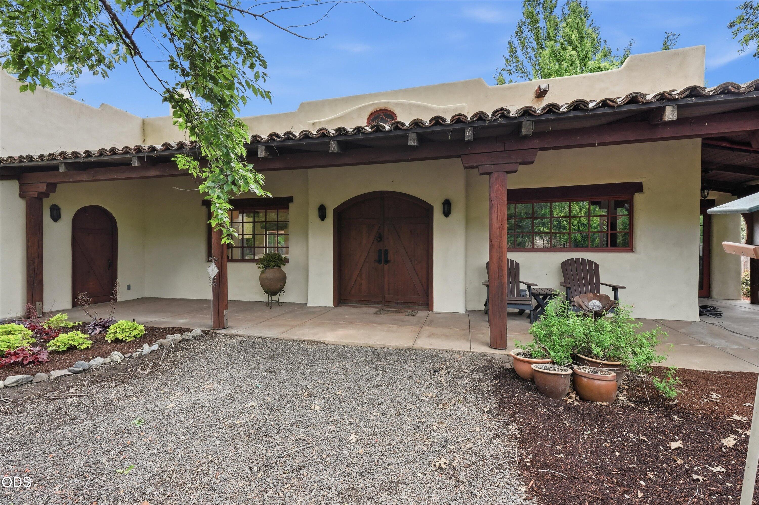 2298 Camp Baker Road Medford, OR 97501 - Photo 2 of 58