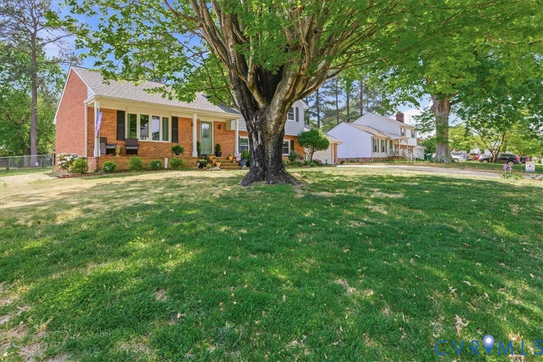 1311 Hermitage Road Colonial Heights, VA 23834 - Photo 3 of 30