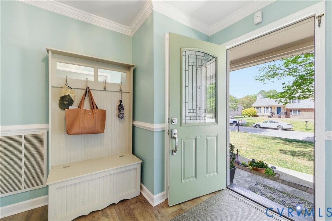 1311 Hermitage Road Colonial Heights, VA 23834 - Photo 6 of 30