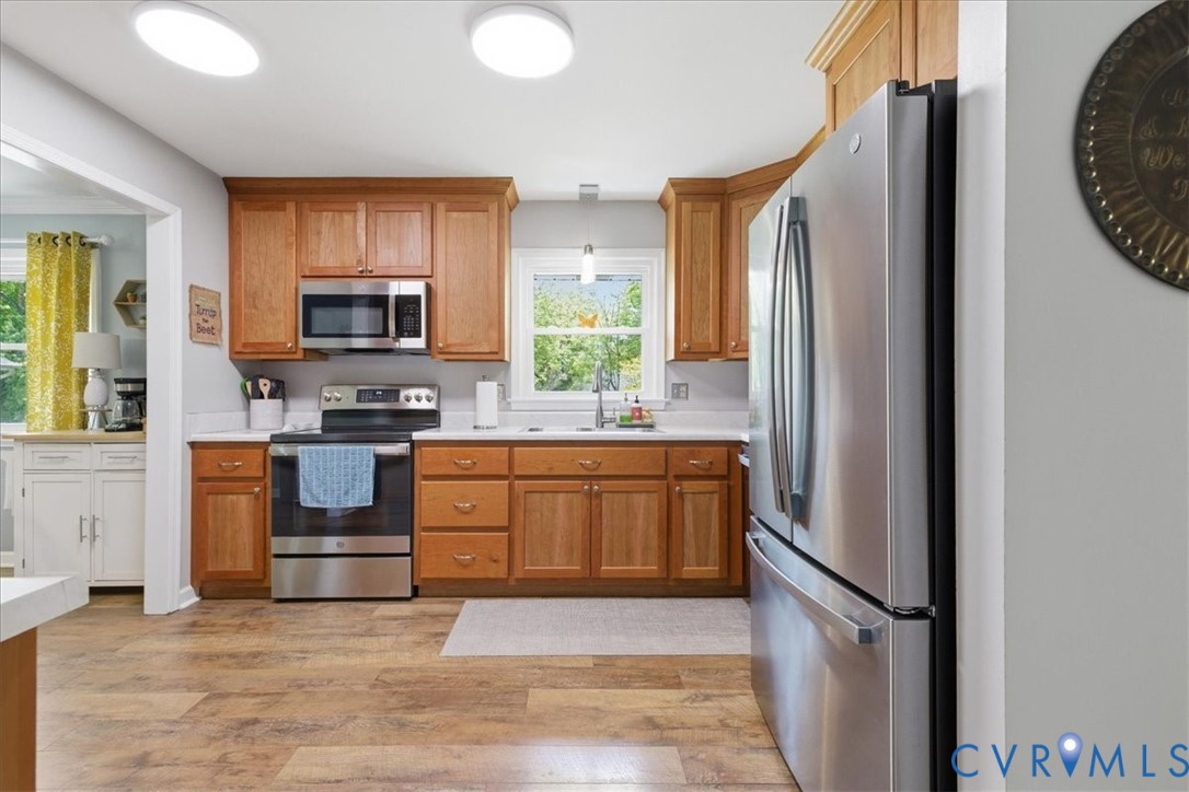 1311 Hermitage Road Colonial Heights, VA 23834 - Photo 10 of 30