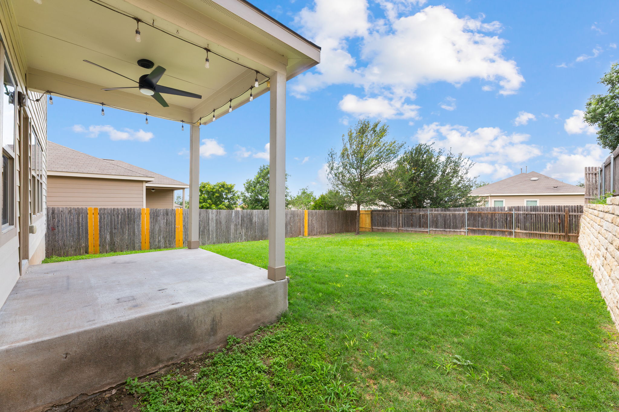 10217 Pinnacle Crest Loop Austin, TX 78747 - Photo 37 of 39