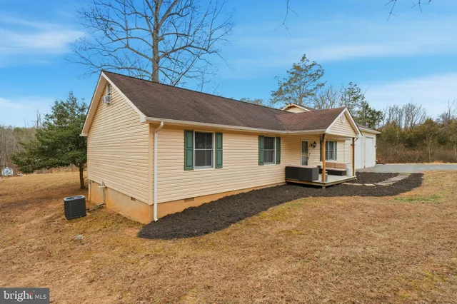 $479,000 | 14566 Snake Castle Road, Sumerduck, VA 22742