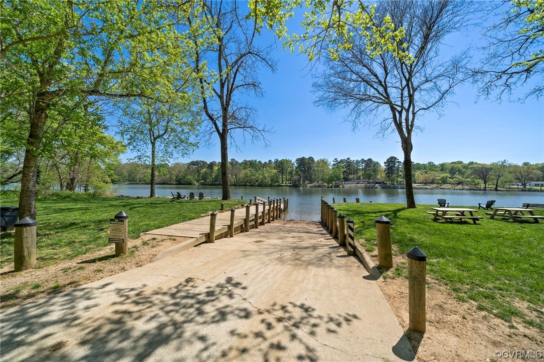 640 Walsing Drive Henrico, VA 23229 - Photo 35 of 37 a view of a park with large trees