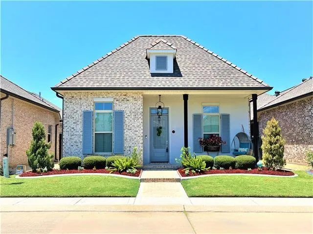 $2,600 | 324 Rue Petite, Covington, LA 70433
