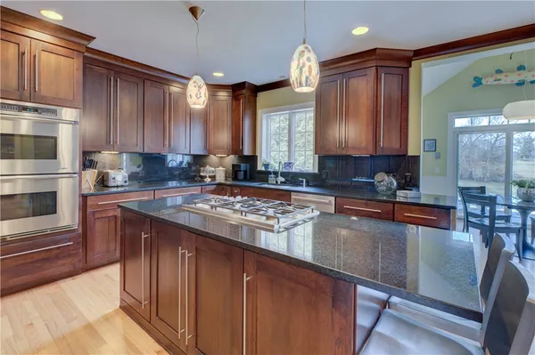$1,849,995 | 154 Lincoln Avenue, Barrington, RI 02806