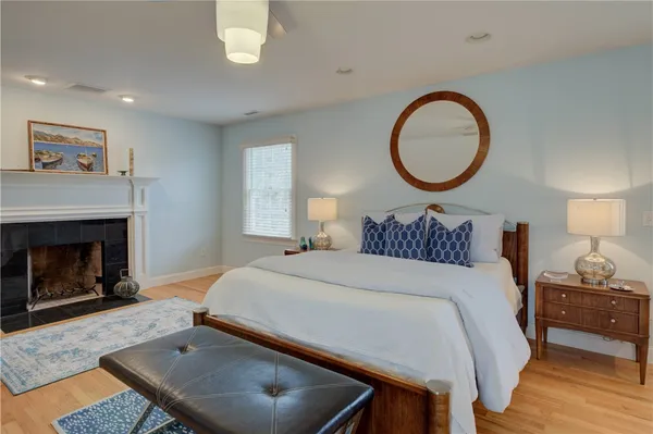 $1,849,995 | 154 Lincoln Avenue, Barrington, RI 02806