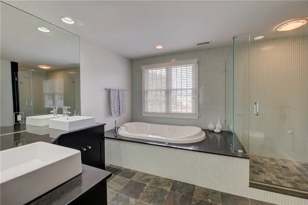 $1,849,995 | 154 Lincoln Avenue, Barrington, RI 02806