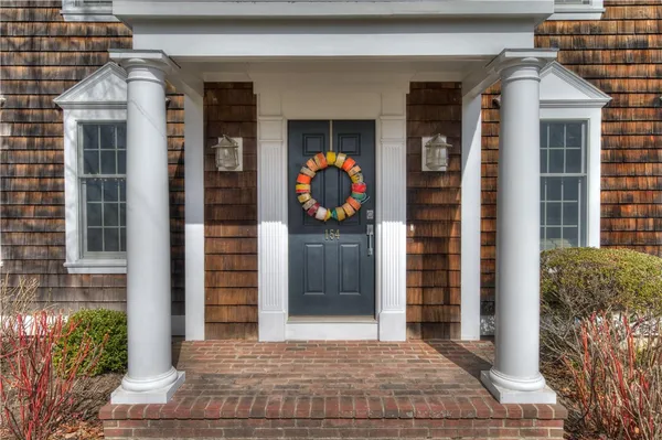 $1,849,995 | 154 Lincoln Avenue, Barrington, RI 02806