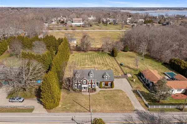 $1,849,995 | 154 Lincoln Avenue, Barrington, RI 02806