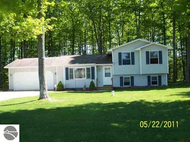 2770 North Reynolds Road Interlochen, MI 49643 - Photo 1 of 12 1727175.JPG