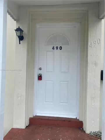 $2,132 | 490 Northeast 123rd Street, Unit E, North Miami, FL 33161