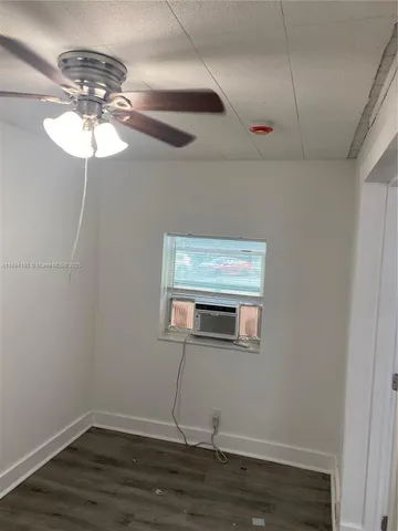 $2,132 | 490 Northeast 123rd Street, Unit E, North Miami, FL 33161