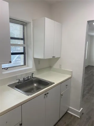 $2,132 | 490 Northeast 123rd Street, Unit E, North Miami, FL 33161