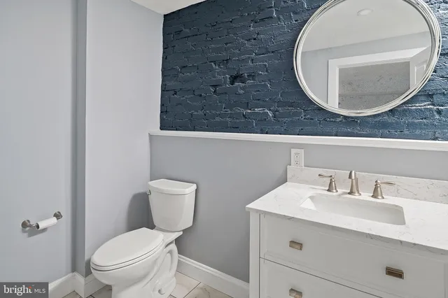 $2,650 | 2112 Eastern Avenue, Baltimore, MD 21231