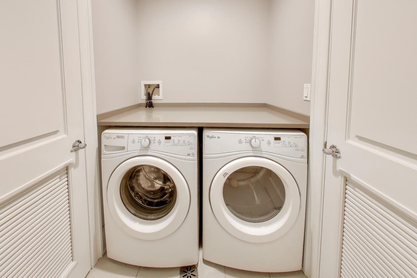 1428 West George Street Chicago, IL 60657 - Photo 58 of 75 a utility room with dryer and washer