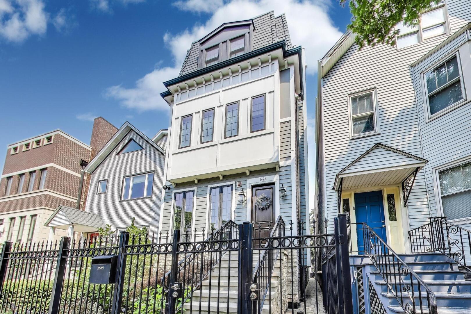 1428 West George Street Chicago, IL 60657 - Photo 61 of 66 front view of a house