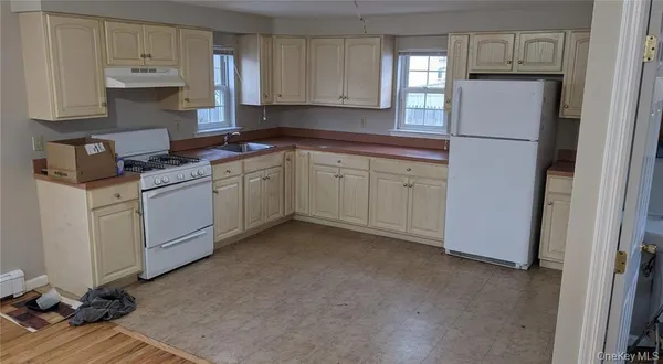 $3,500 | 16 Nelson Avenue, Hicksville, NY 11801