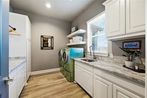 $899,000 | 110 Live Oak Court, Willow Park, TX 76087