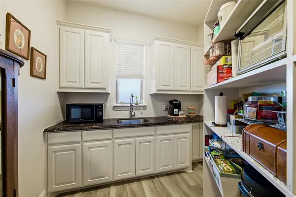 $899,000 | 110 Live Oak Court, Willow Park, TX 76087