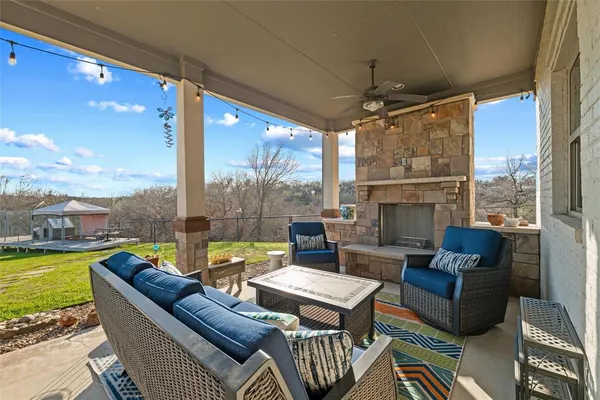 $899,000 | 110 Live Oak Court, Willow Park, TX 76087