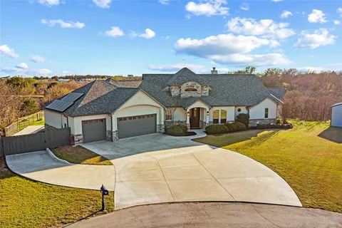 $899,000 | 110 Live Oak Court, Willow Park, TX 76087