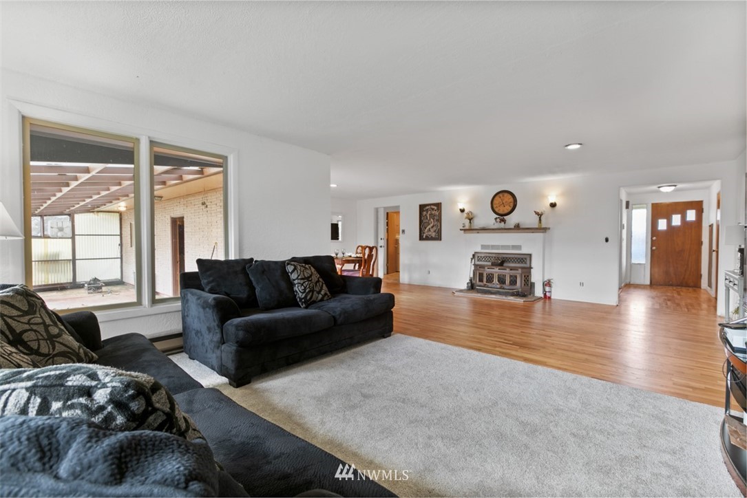 24416 Polte Road Sedro-Woolley, WA 98284 - Photo 9 of 32 Gallery Image 9
