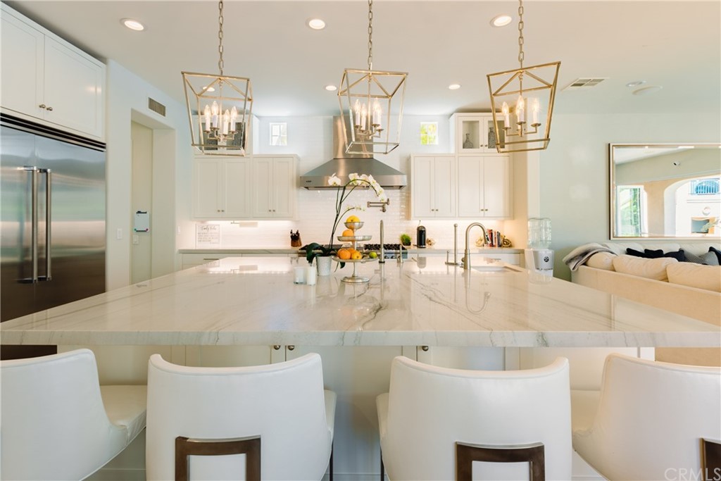 26 Seabluff Newport Beach, CA 92660 - Photo 13 of 59