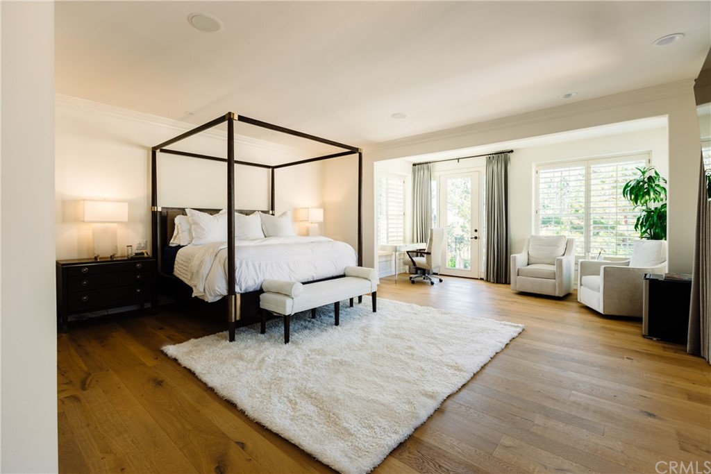 26 Seabluff Newport Beach, CA 92660 - Photo 24 of 59 a living room with furniture and a window