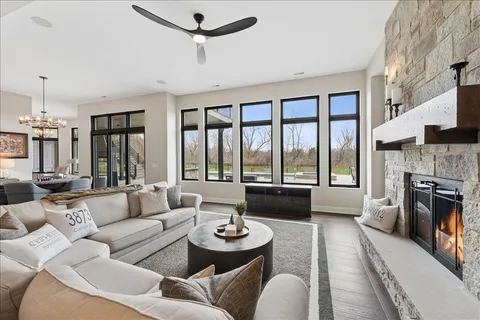 $2,499,000 | 3873 Carlisle Drive, Crystal Lake, IL 60012