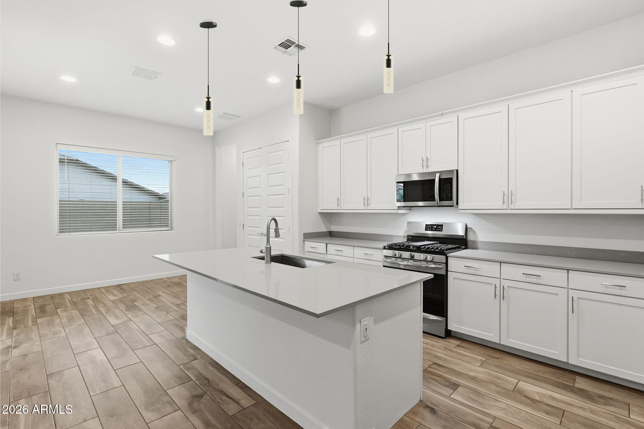 2522 West Pecan Road Phoenix, AZ 85041 - Photo 11 of 58 020_ListerPros