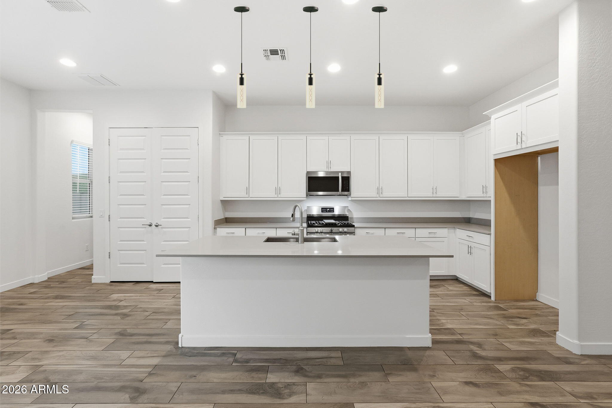 2522 West Pecan Road Phoenix, AZ 85041 - Photo 12 of 58 021_ListerPros