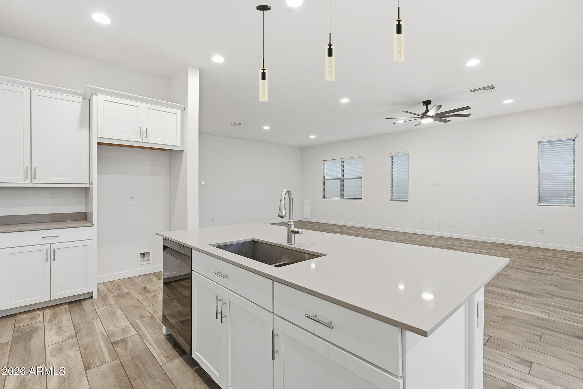 2522 West Pecan Road Phoenix, AZ 85041 - Photo 14 of 58 023_ListerPros