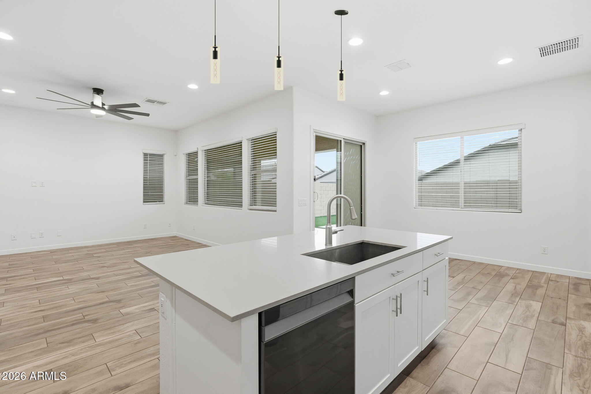 2522 West Pecan Road Phoenix, AZ 85041 - Photo 15 of 58 024_ListerPros