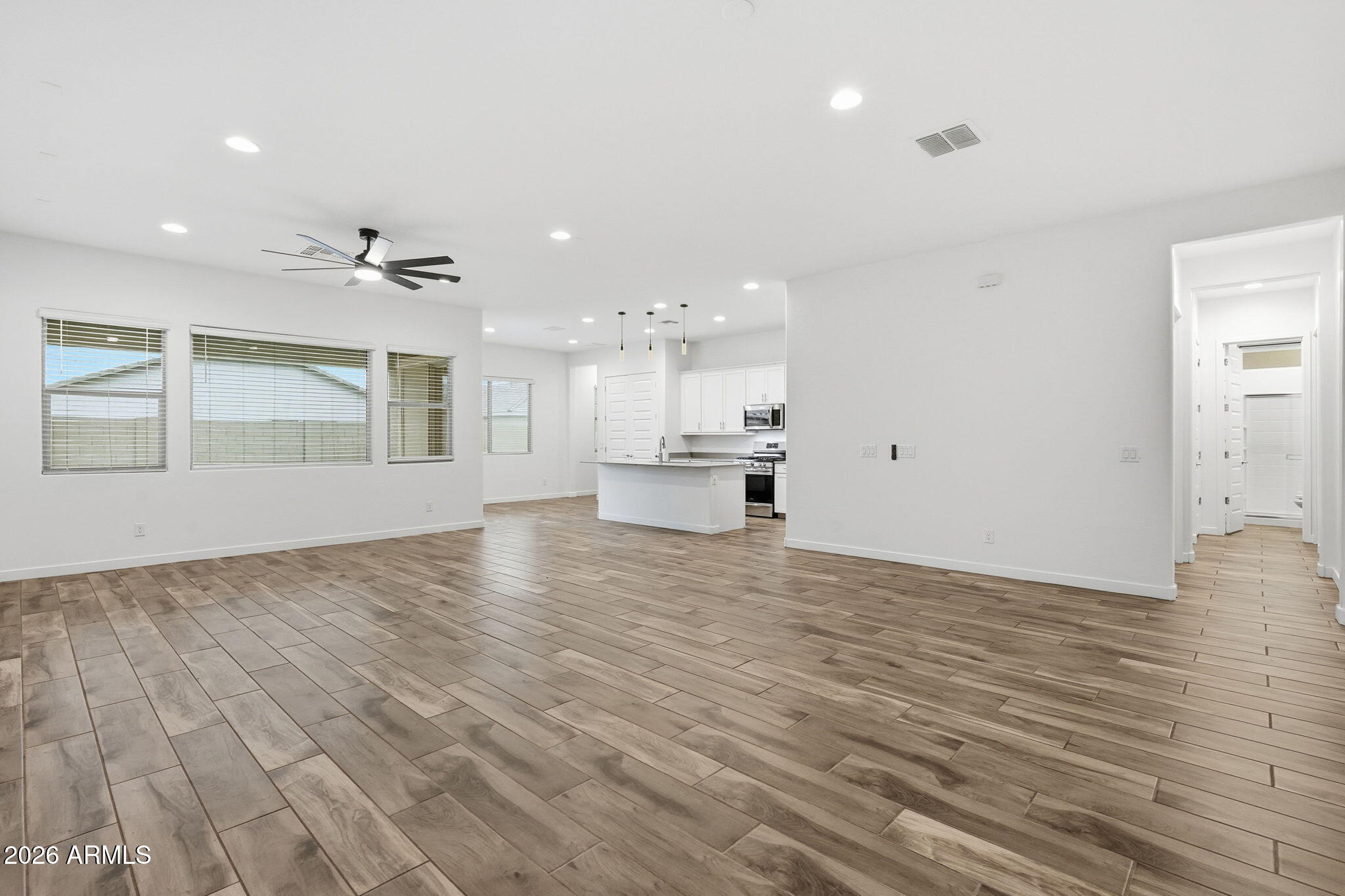 2522 West Pecan Road Phoenix, AZ 85041 - Photo 9 of 58 018_ListerPros