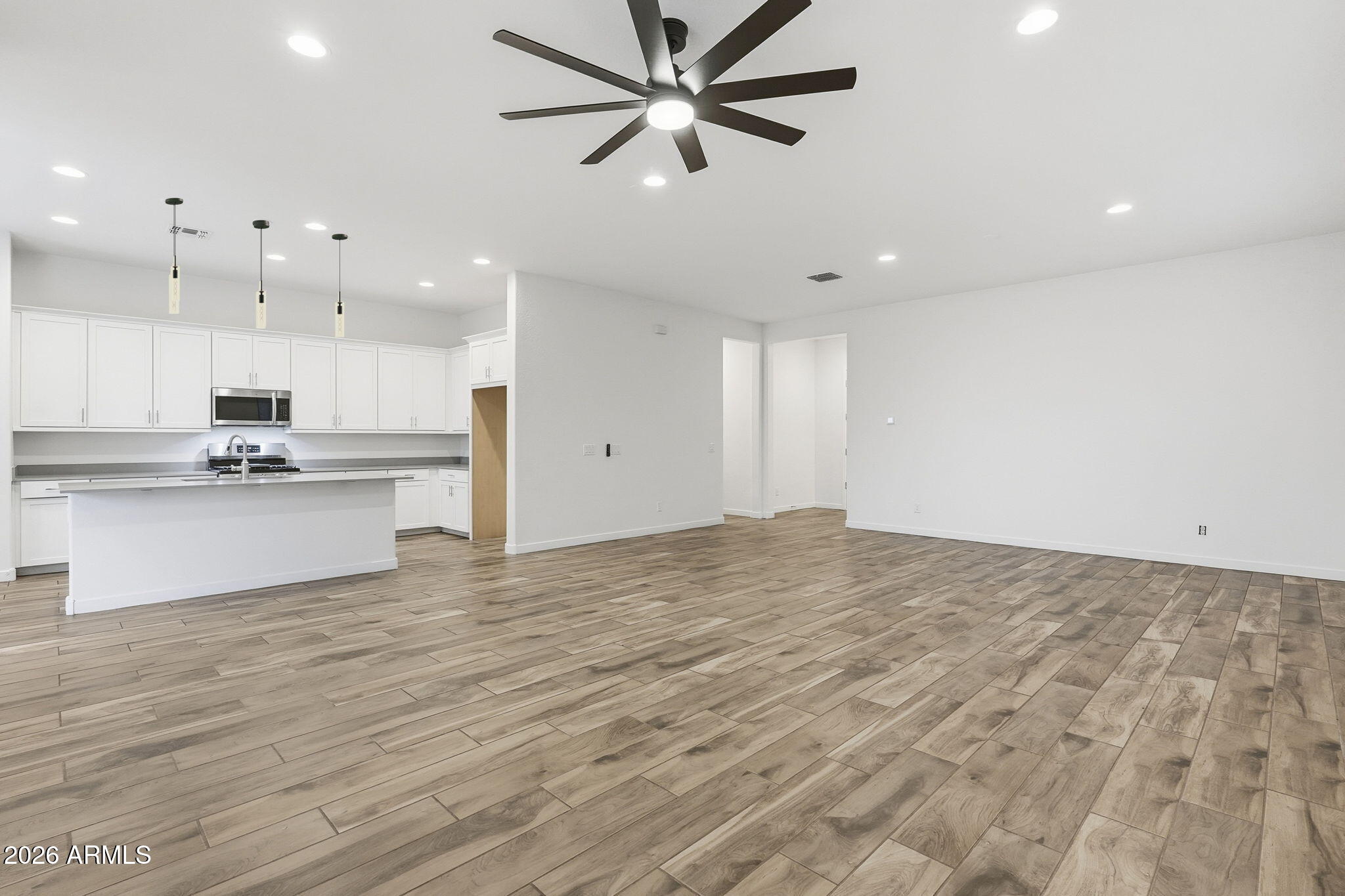 2522 West Pecan Road Phoenix, AZ 85041 - Photo 10 of 58 019_ListerPros