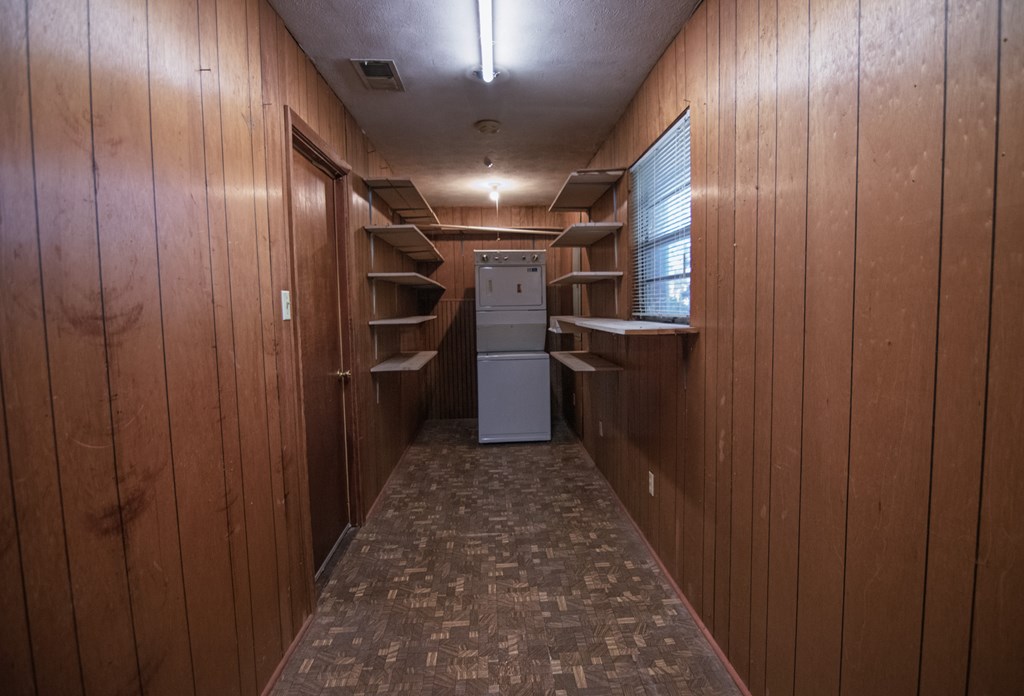 30 North G Street Hamilton, GA 31811 - Photo 15 of 35 a view of entryway