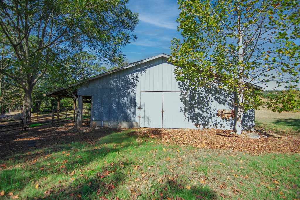 30 North G Street Hamilton, GA 31811 - Photo 22 of 35 a view of a house with a tree