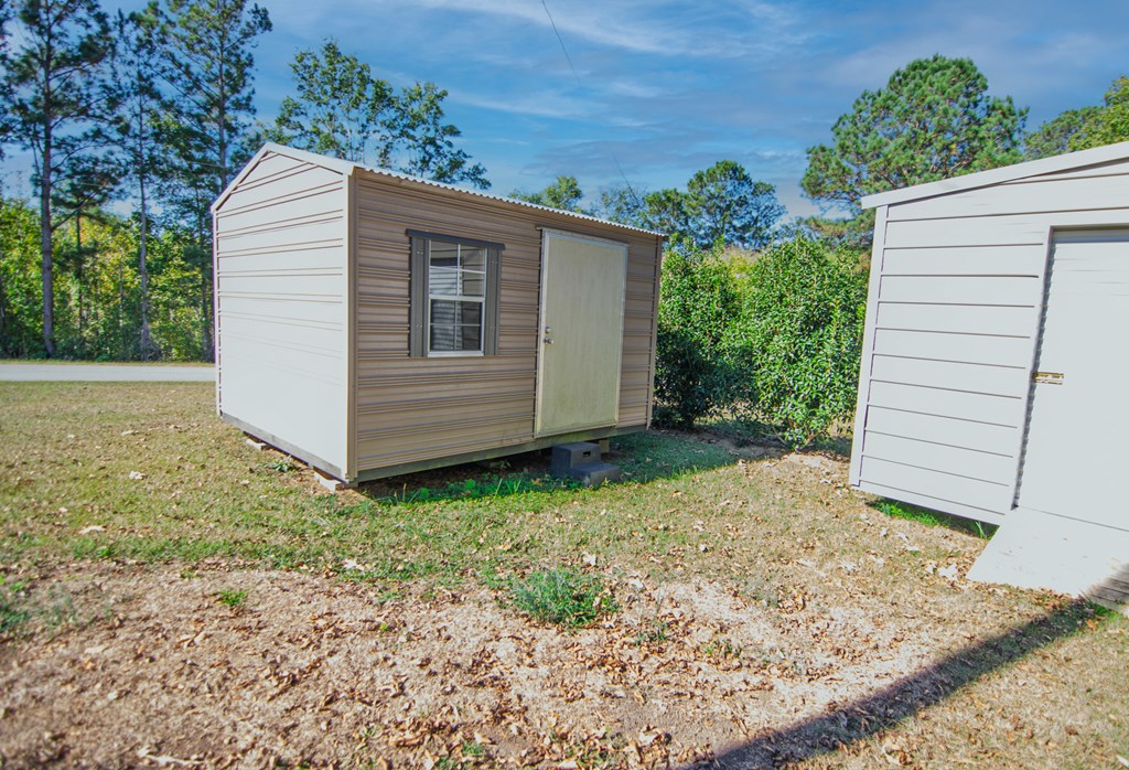 30 North G Street Hamilton, GA 31811 - Photo 32 of 35 a backyard of a house