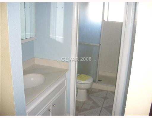 721 Greenway Road Henderson, NV 89002 - Photo 7 of 12 Master Bath/Spa.