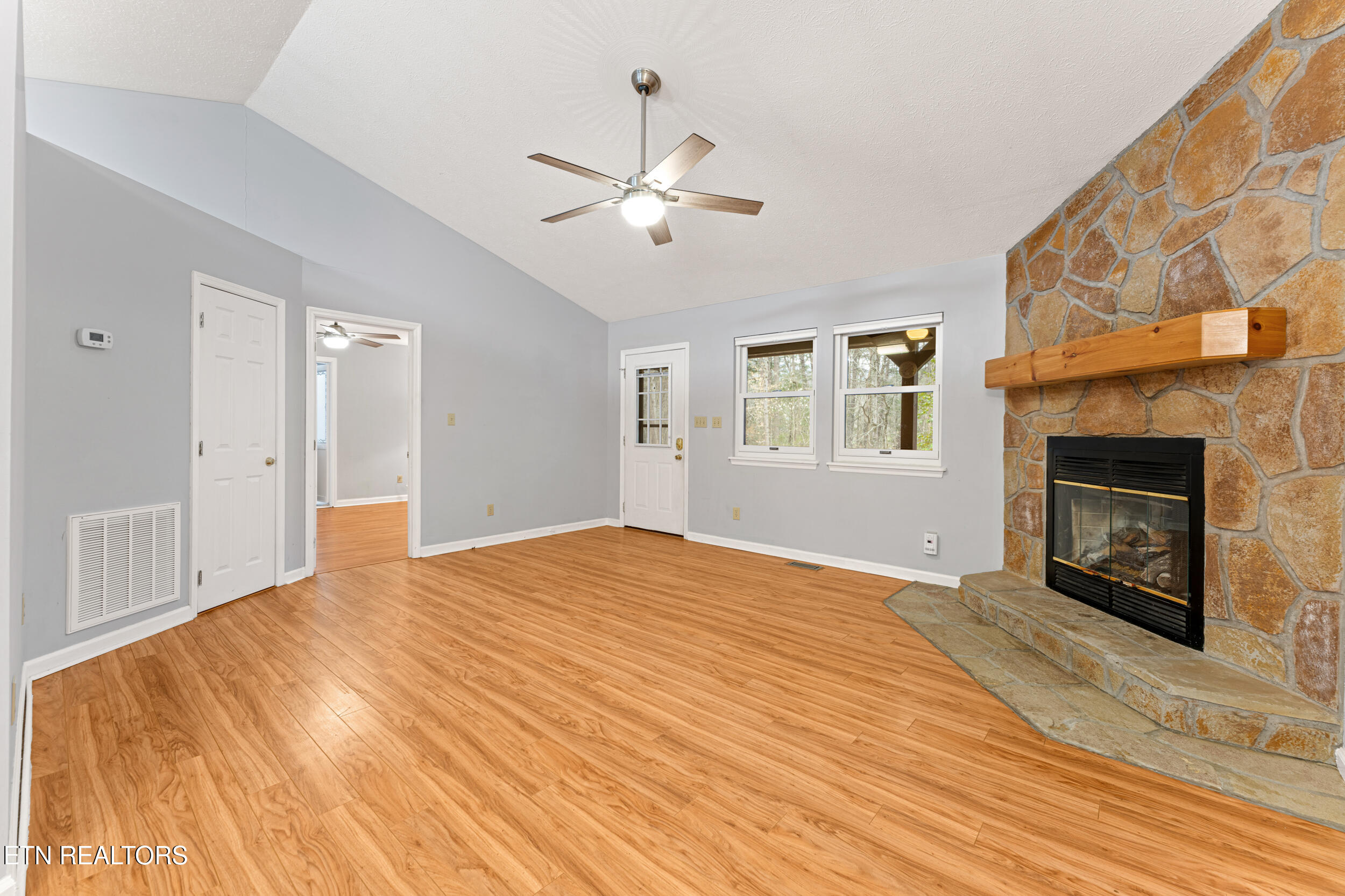 3820 Saddle Brook Way Sevierville, TN 37862 - Photo 8 of 45 3820 saddle brook-10