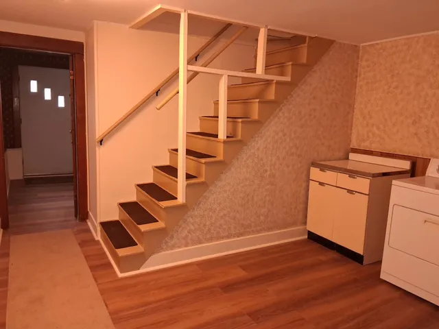 $285,000 | 17 Burleigh Street, Waterville, ME 04901