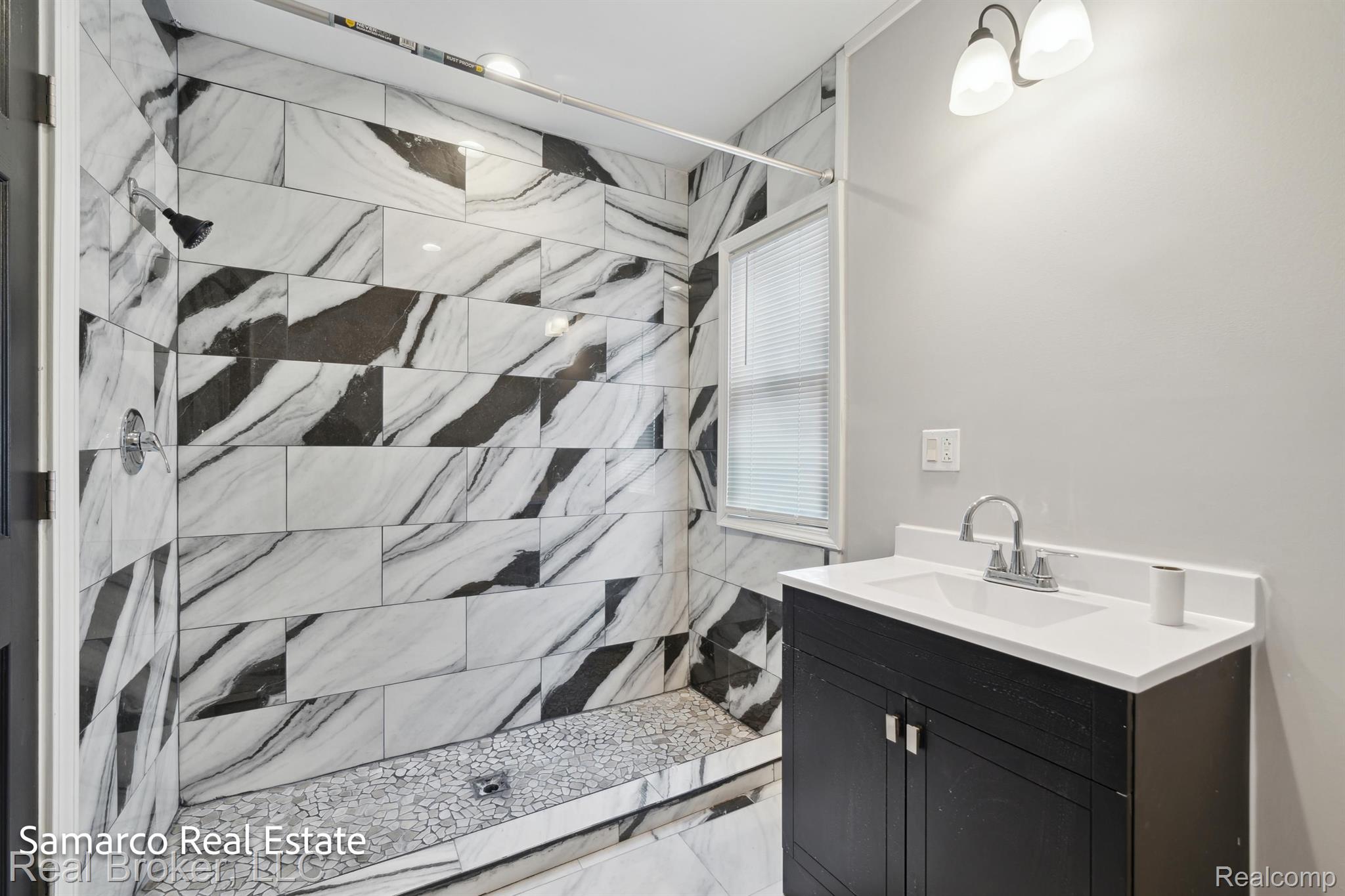9160 Devonshire Road Detroit, MI 48224 - Photo 27 of 37
