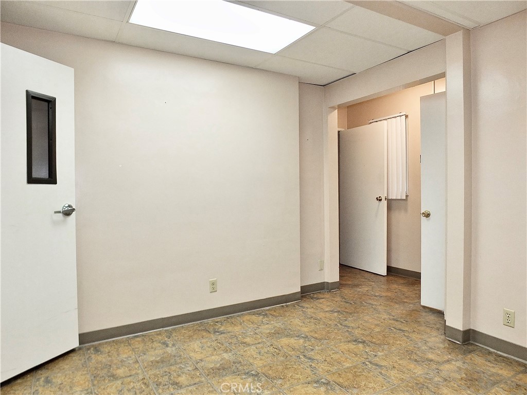 830 Atlantic Avenue Long Beach, CA 90813 - Photo 29 of 75 a view of an empty room