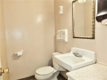 $1,444,860 | 830 Atlantic Avenue, Long Beach, CA 90813