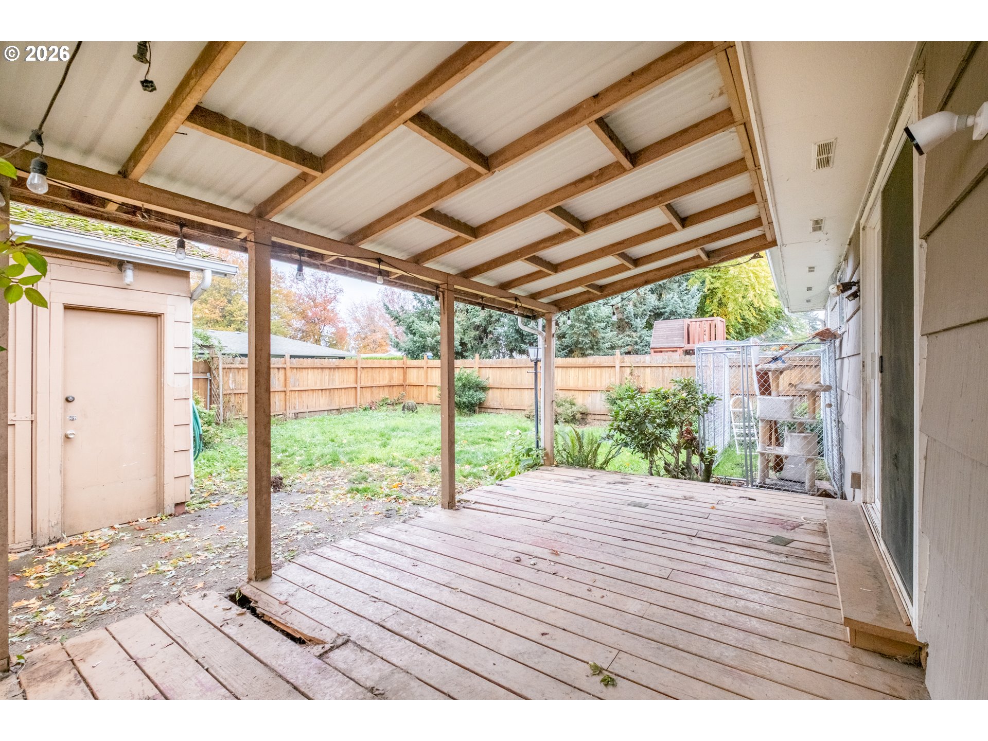 240 South 7th Street Lebanon, OR 97355 - Photo 23 of 27 a patio with yard