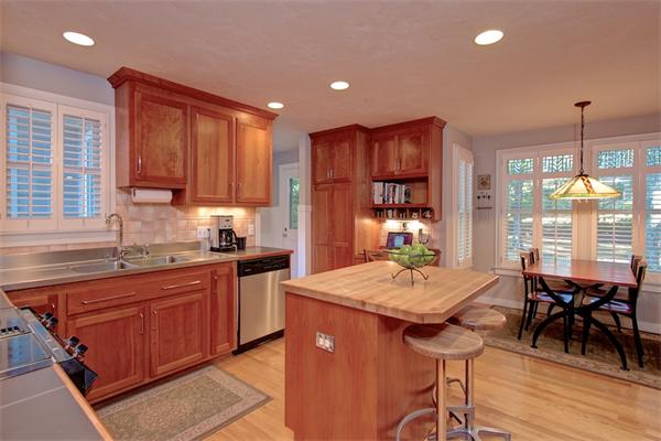 8 Great Meadow Road Holliston, MA 01746 - Photo 12 of 30