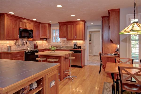 8 Great Meadow Road Holliston, MA 01746 - Photo 10 of 30